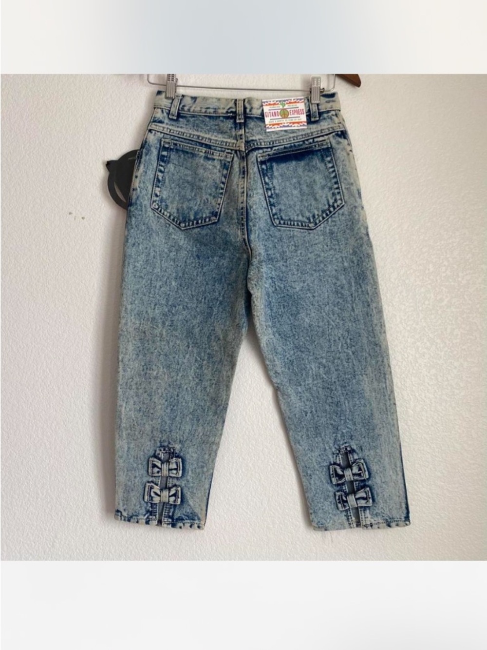 NWT Vintage Gitano acid wash tapered bow tie denim capris, 9/10